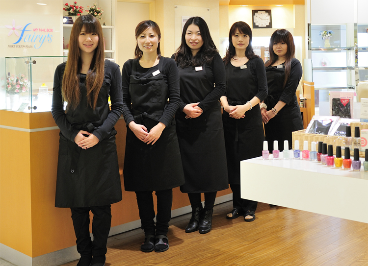 フェアリーズコルトン店スタッフ